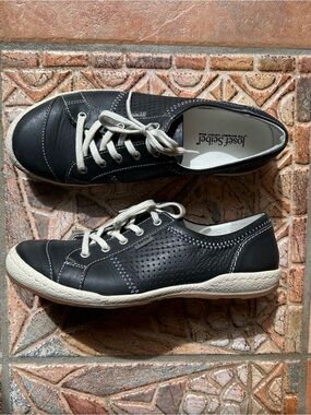 Josef Seibel Caspian lace up leather sneakers Sz 9